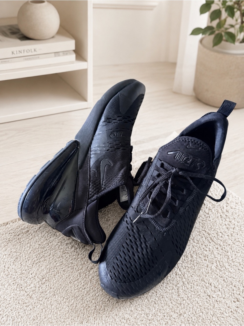 Nike Air Max 270 Triple Black Running Shoes Men’s Size 12 AH8050-005